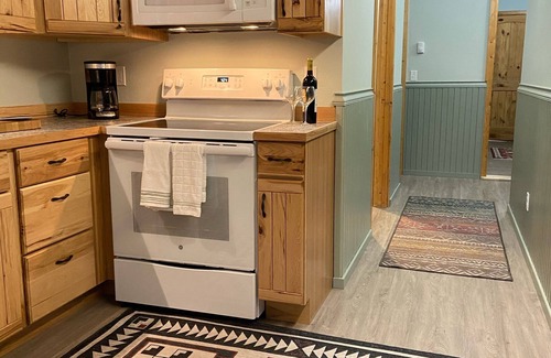 West Glacier Cabin | Quiet multi-family large home only 4 miles from Glacier National Park's entrance