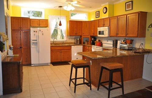 The Glade House | Quiet neighborhood/pets friendly? fenced in/close to beach