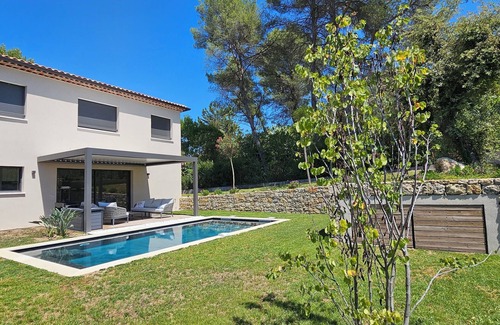 Les Baraques Villa | Quiet new villa with pool. 4 bedrooms sleeps 8
