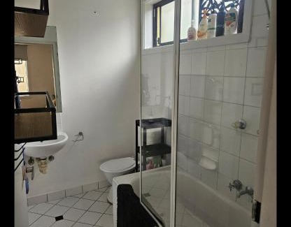 Northcote Apartment | Quiet, Peaceful Northcote Unit