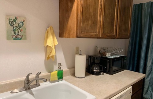 Cottonwood-Verde Village Apartment | Quiet Private Hideaway