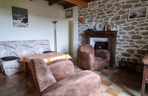 Tregunc House | Quiet renovated house near the beach with beautiful garden in Kerdalé