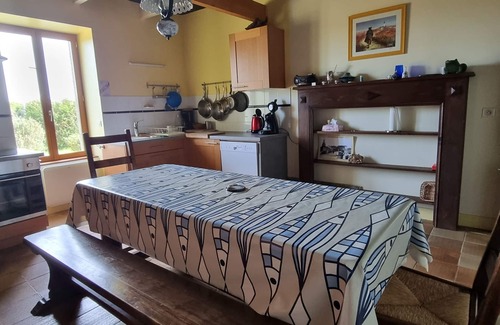 Tregunc House | Quiet renovated house near the beach with beautiful garden in Kerdalé