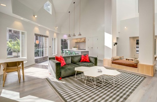 Santa Clara Apartment | Quiet Santa Clara 2BR w/ Pool, Spa, near University,Train, by Blueground