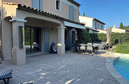 Valbonne Villa | Quiet, secure family villa with every comfort!
