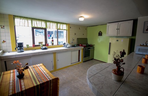 Belisario Quevedo Apartment | Quiet, spacious and quiet apartment in Quito
