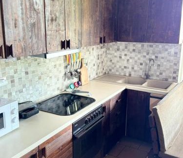Sinje Apartment | Quiet Villa Near Berat - Scenic Balcony & Garden
