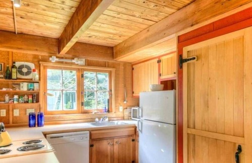 Yachats Cabin | Quiet Water Cabin