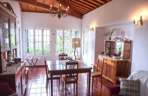 Ponta Delgada Villa | QUINTA DAS BOLAS by Azores HomeMade