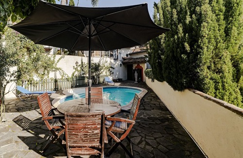 Sao Pedro House | Quinta Florença - By Wehost