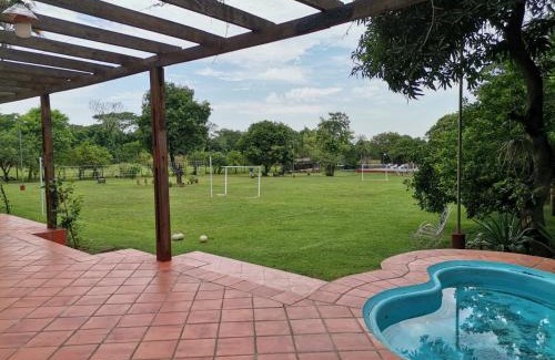 Central Department House | Quinta Los Lapachos de Ypané