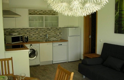 Albufeira Villa | Quinta Ourolago Luxury V1 House, with swimming pool, gardens and lake.
