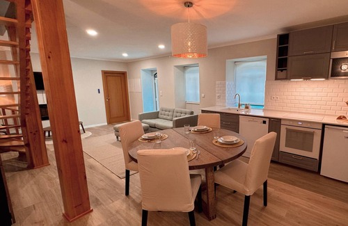 Angra do Heroismo Apartment | Quinta São José - Suite 1