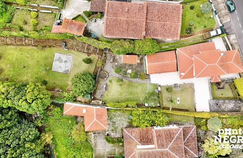 Angra do Heroismo Apartment | Quinta São José - Suite 1