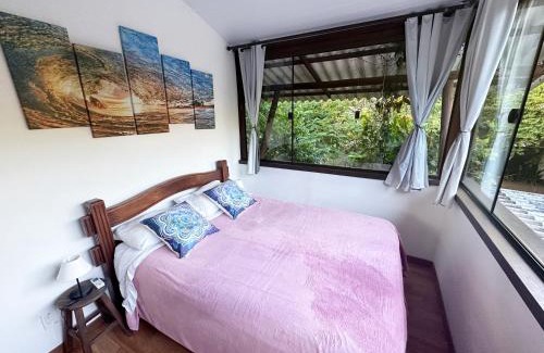 Manguinhos House | Quintal do Contêiner em Manguinhos