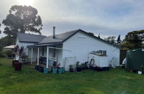 South Mount Cameron Cabin | Quintessential Tassie Shack