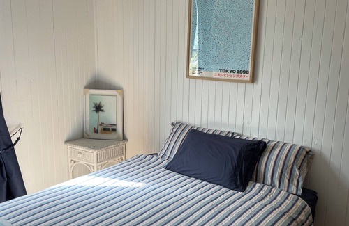 South Mount Cameron Cabin | Quintessential Tassie Shack
