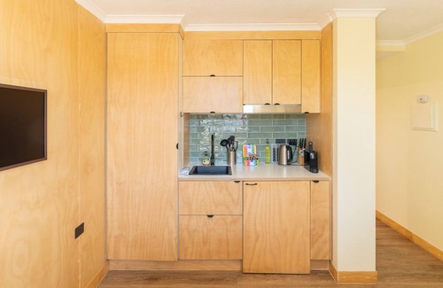 Brisbane Central Business District Apartment | Quirky CBD 1-Bed with Pool, Sauna and Balcony