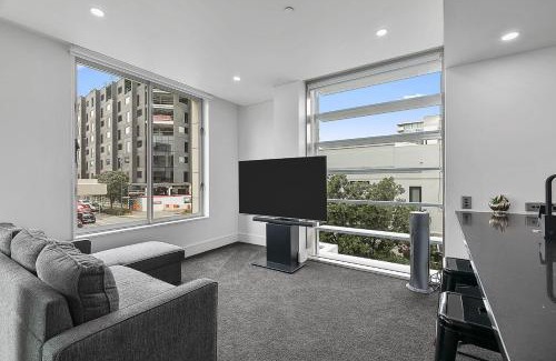 Auckland Central Business District Apartment | QV Stays Upscale Modern Viaduct Haven