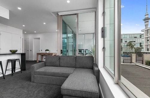 Auckland Central Business District Apartment | QV Stays Upscale Modern Viaduct Haven