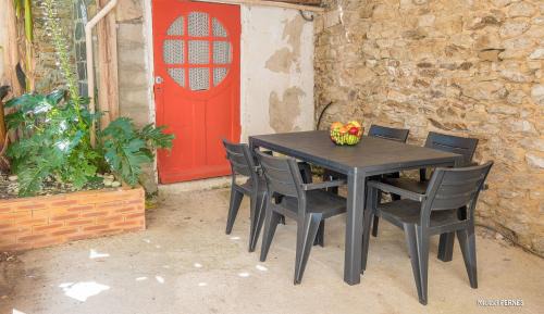 Hennebont House | RÉF 398 - HENNEBONT maison de ville de caractère avec jardinet et patio