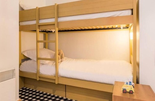 Les Bruyeres Apartment | Résidence Pierre & Vacances Aconit**** - Apartment for 9 people - 2 bedrooms + 1 sleeping area