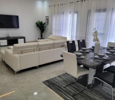 Yof Apartment | Résidence Adja Cogna Appartement de luxe au virage