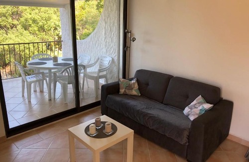 Marine de Saint Ambroggio Apartment | résidence arimarina