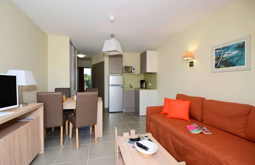 Salleles-d'Aude Apartment | Résidence-Club Côté Canal 2p4p