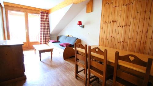 Puy-Saint-Vincent Apartment | Résidence Dame Blanche - DBA413 - APPT 1 CHAMBRE + CABINE - BALCON - 6 PERSONNES - Secteur 1800 MAE-2184