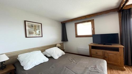 Puy-Saint-Vincent Apartment | Résidence Dame Blanche - DBA220 - APPT 1 CHAMBRE + CABINE - BALCON - 6 PERSONNES - Secteur 1800 MAE-7504
