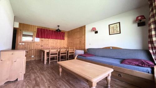Puy-Saint-Vincent Apartment | Résidence Dame Blanche - DBA313 - APPT 1 CHAMBRE + CABINE - BALCON - 6 PERSONNES - Secteur 1800 MAE-8034