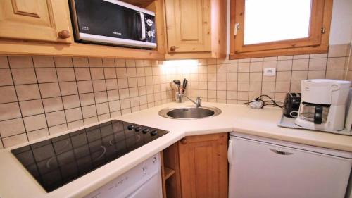 Puy-Saint-Vincent Apartment | Résidence Dame Blanche - DBA313 - APPT 1 CHAMBRE + CABINE - BALCON - 6 PERSONNES - Secteur 1800 MAE-8034