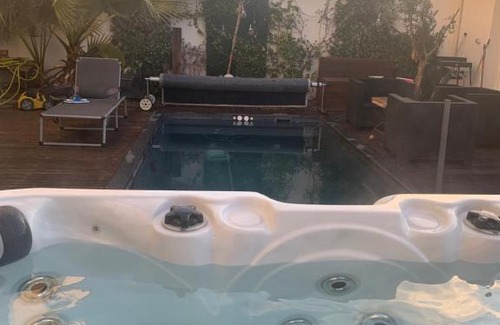 Palavas-les-Flots Apartment | Résidence de bien être avec piscine et Jaccuzi à 2 pas de la plage et du centre ville avec massages relaxants en option