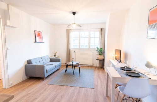 Laval Apartment | Résidence de la gare 3