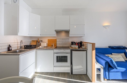 La Trinite-sur-Mer Apartment | Résidence du Port - Two Bedroom Apartment, Sleeps 5