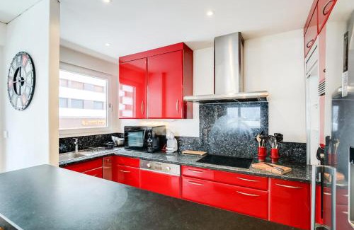 Tignes le Lac Apartment | Résidence Le Bec Rouge - Appartement de charme 3 pièces 8 personnes à Tignes au pied des pistes et proche des commerces dans le quartier du Lac. Vue impr MAE-1681