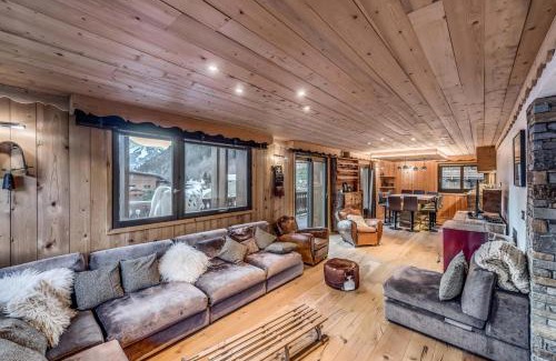 Champagny-en-Vanoise Apartment | Résidence Le Grand Bouquetin - 6 Pièces pour 12 Personnes MAE-5554