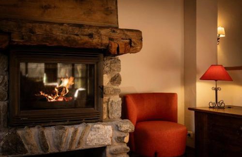 Valloire Apartment | Résidence Les Fermes Du Planet - Chalet 12 personnes 5 exposé Sud-Est MAE-7874
