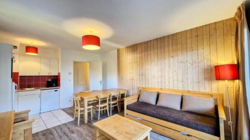 Flaine Apartment | Résidence Les Pleiades - Appartement spacieux avec balcon · Centre station · Parking couvert MAE-7352