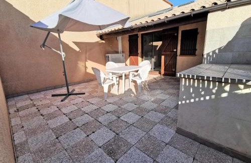 Port Leucate Villa | Résidence Les Yoles - Villa trois pièces mezzanine pour 8 personnes à Port Leucate. Réf: 2YOL 37 MAE-4004