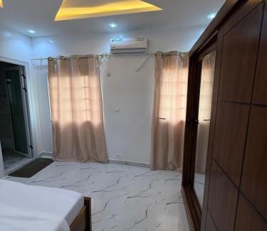 Thies Apartment | Résidence Mounir