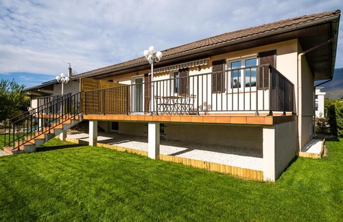 Saint-Genis-Pouilly Apartment | Résidence New Life 1