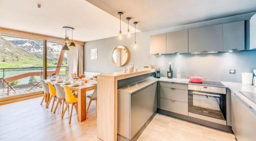Tignes le Lac Hotel | Résidence Phoenix - 5 Pièces pour 8 Personnes MAE-4411