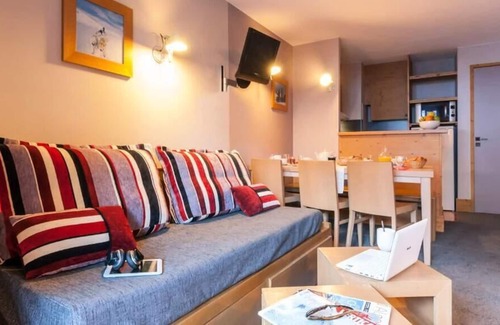 Val-d'Isere Apartment | Résidence Pierre & Vacances Les Balcons de Bellevarde **** - Apartment 6 people - 2 bedrooms - South facing