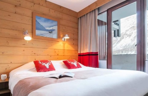 Val-d'Isere Apartment | Résidence Pierre & Vacances Les Balcons de Bellevarde **** - Apartment 6 people - 2 bedrooms - South facing