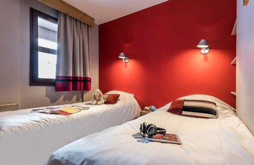 Val-d'Isere Apartment | Résidence Pierre & Vacances Les Balcons de Bellevarde **** - 3-room apartment 6/7 people Superior