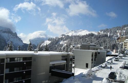 Flaine Apartment | Résidence Pollux - Studio rénové et confortable · Proche des pistes et des commerces · Balcon MAE-7397