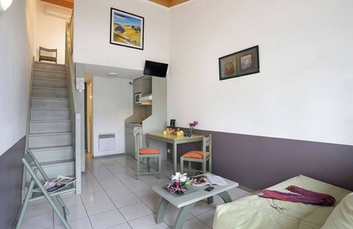 Merville Apartment | Résidence Résid'price ST6