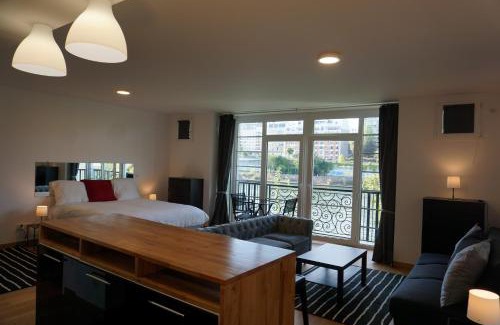 Neuilly-sur-Seine Apartment | Résidences Grande Jatte, Bord de Seine, Suites 52m2 à 97m2, hôpital Américain à 600m